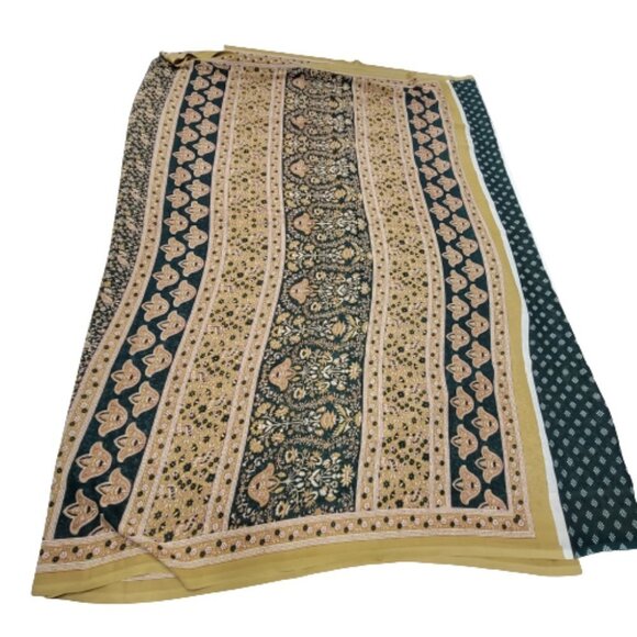 Saree in a Floral Brown and Green - Unstitched- NEW ! - Picture 3 of 8